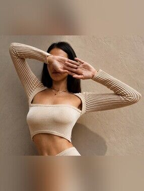 RUVE Cream Knit Off-Shoulder Crop Top